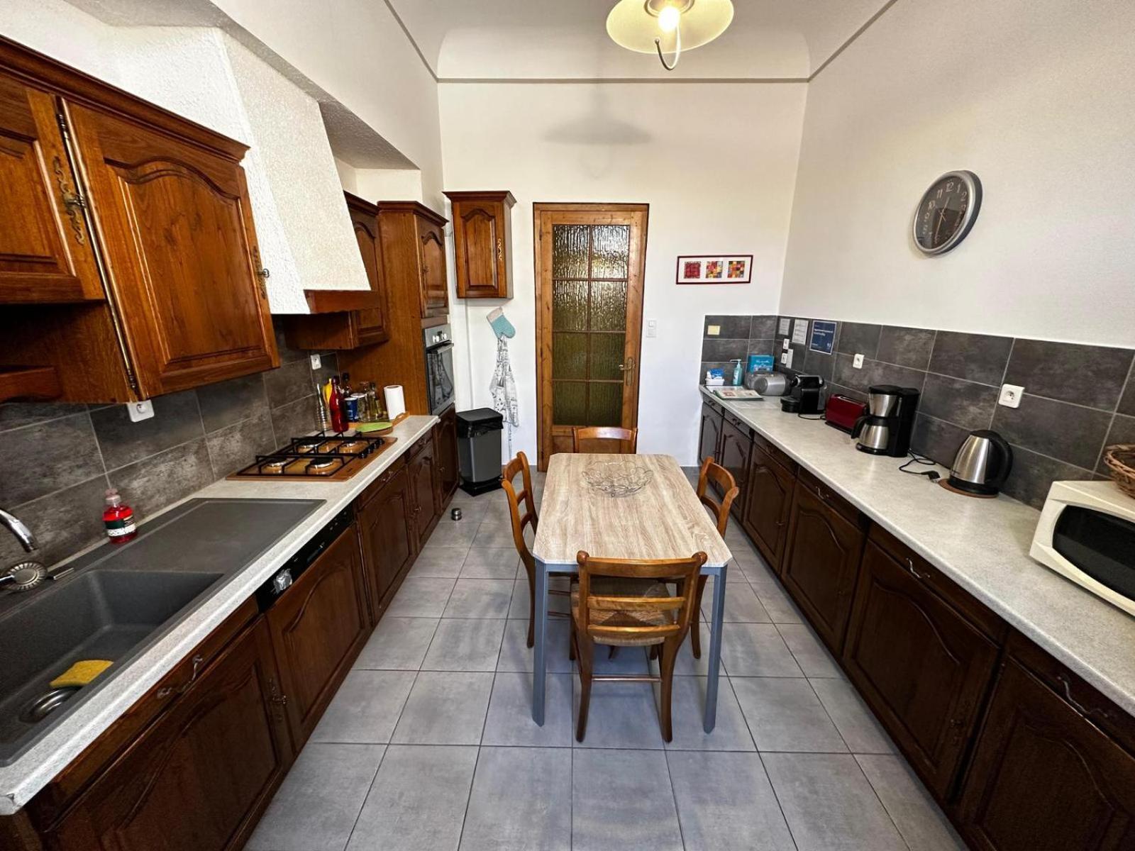 Appartement 4 A 8 Personnes, Spacieux De Standing Classe 4 Etoiles ニーム エクステリア 写真